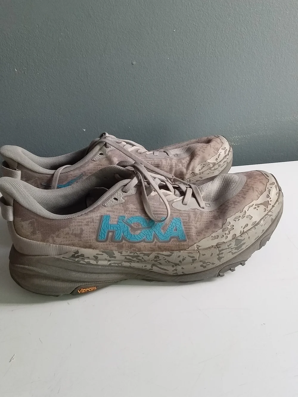 Hoka‎ Zinal Trail Running Shoes Taupe Blue Vibram Megagrip Mens Sneakers